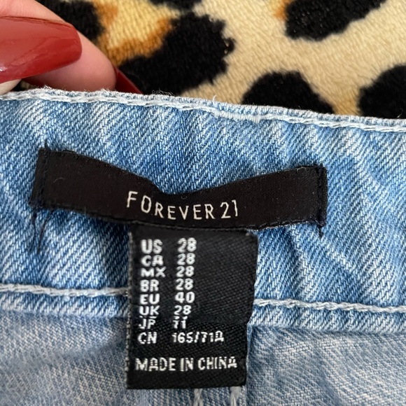 Cute Cropped loose Jeans ! - Picture 2 of 2